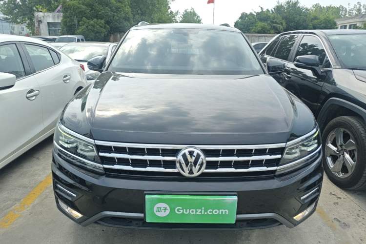Used Volkswagen Tiguan L 2019 380TSI Automatic All-Wheel Drive Luxury Edition with 7 Seats China VI Standard Front