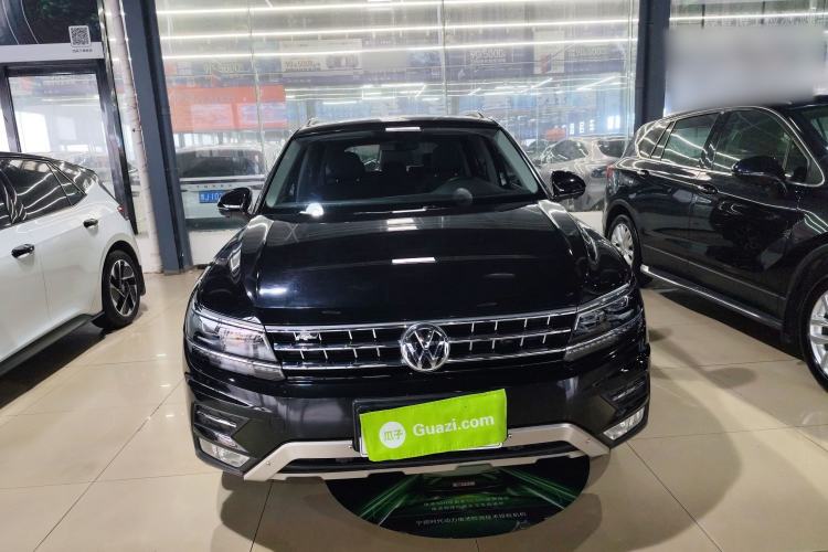 Used Volkswagen Tiguan L 2019 380TSI Automatic All-Wheel Drive Luxury Edition with 7 Seats China VI Standard Front