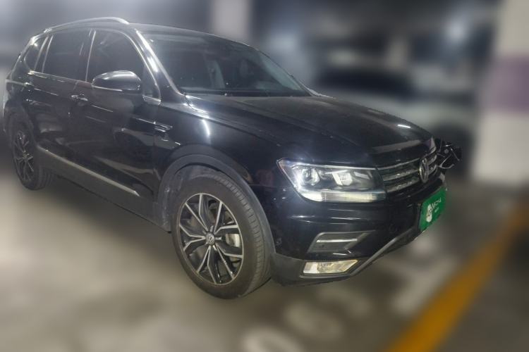 Used Volkswagen Tiguan L 2019 330TSI Automatic Two-Wheel Drive Smart Luxury Version China V Emission Standard Front Right 45 Deg