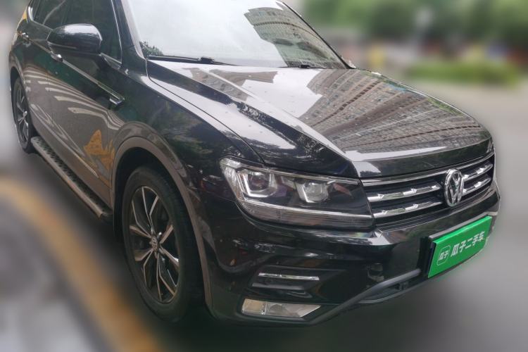 Used Volkswagen Tiguan L 2019 330TSI Automatic Two-Wheel Drive Panoramic Comfort Edition China V Standard Front Right 45 Deg