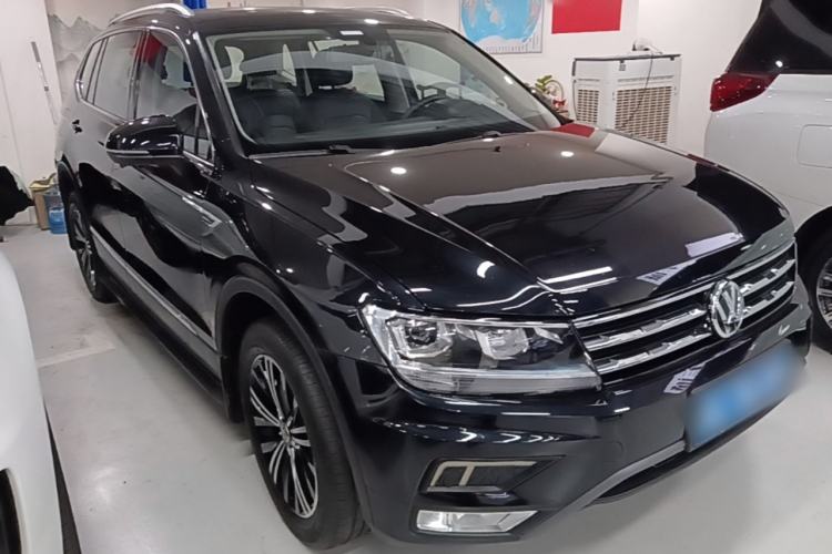 Used Volkswagen Tiguan L 2019 Updated Version 330TSI Automatic Two-Wheel Drive Panoramic Comfort Edition China VI Standard Front Right 45 Deg