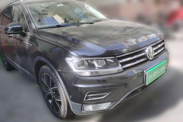Used Volkswagen Tiguan L 2019 330TSI Automatic Two-Wheel Drive Smart Luxury Version China VI Standard Front Right 45 Deg