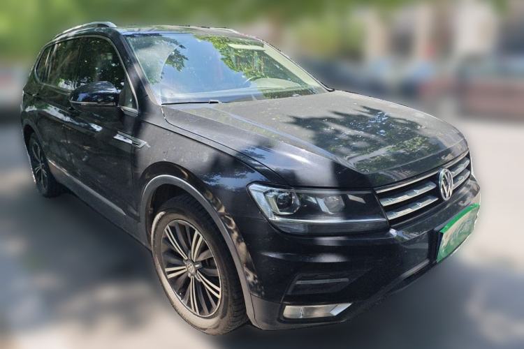 Used Volkswagen Tiguan L 2019 330TSI Automatic Two-Wheel Drive Panoramic Comfort Edition China VI Standard Front Right 45 Deg