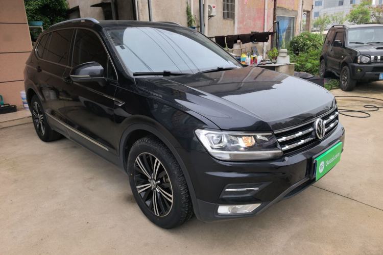 Used Volkswagen Tiguan L 2019 Updated Version 330TSI Automatic Two-Wheel Drive Panoramic Comfort Edition China VI Standard Front Right 45 Deg