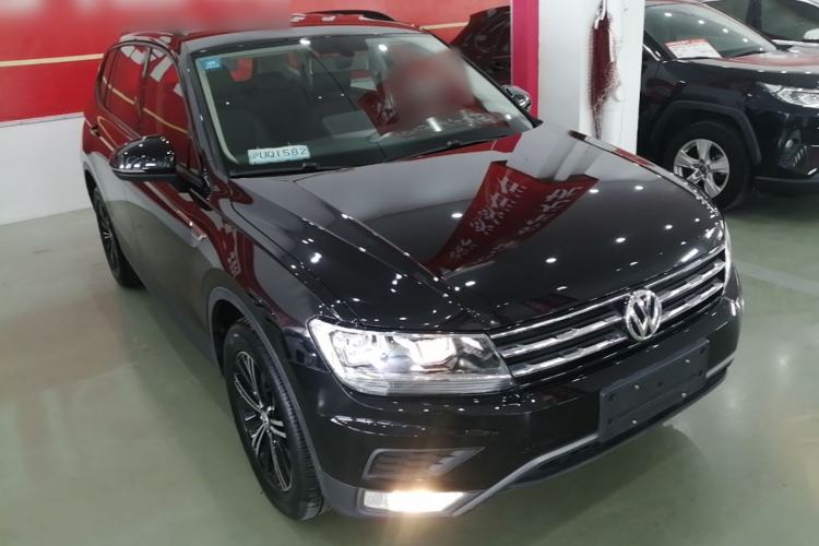 Used Volkswagen Tiguan L 2019 330TSI Automatic Two-Wheel Drive Luxury Edition China VI Standard Front Right 45 Deg
