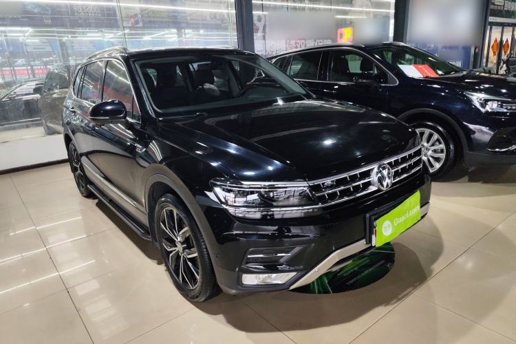 Used Volkswagen Tiguan L 2019 380TSI Automatic All-Wheel Drive Luxury Edition with 7 Seats China VI Standard Front Right 45 Deg