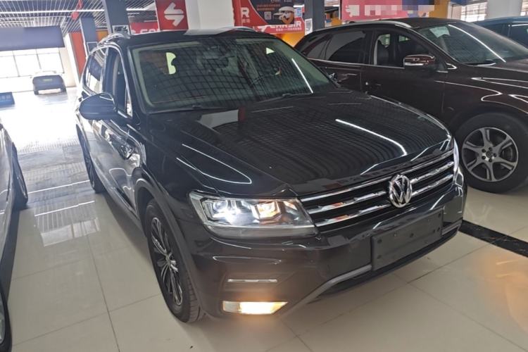 Used Volkswagen Tiguan L 2019 330TSI Automatic Two-Wheel Drive Panoramic Comfort Edition China VI Standard Front Right 45 Deg