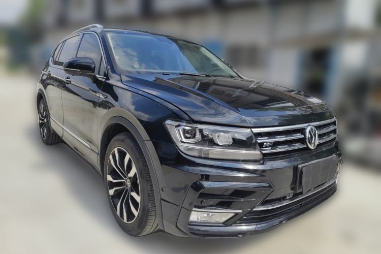 Used Volkswagen Tiguan L 2019 Restyled 330TSI Automatic Two-Wheel Drive R-Line Flagship Version China VI Standard Front Right 45 Deg