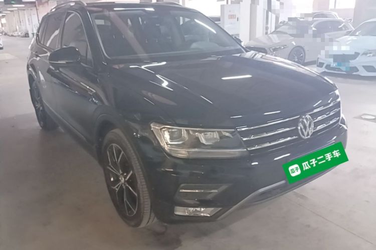 Used Volkswagen Tiguan L 2019 Revised 330TSI Automatic Two-Wheel Drive Smart & Luxury Edition China VI Standard Front Right 45 Deg