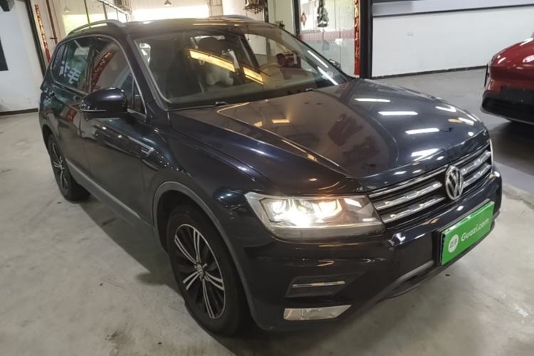 Used Volkswagen Tiguan L 2019 330TSI Automatic Two-Wheel Drive Panoramic Comfort Edition China VI Standard Front Right 45 Deg