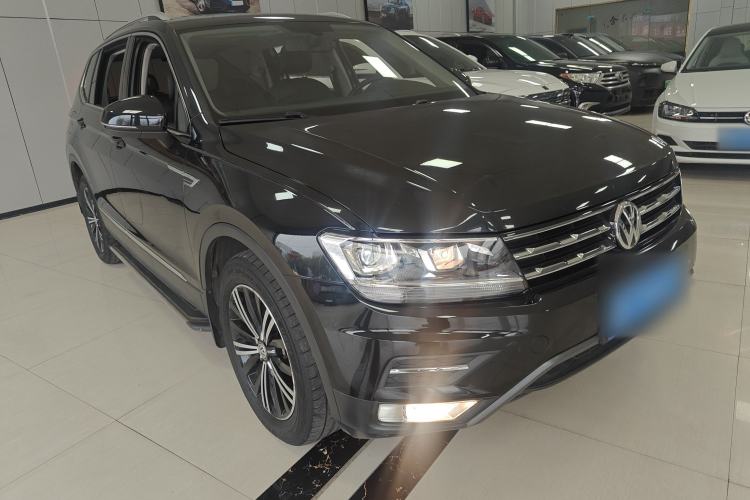 Used Volkswagen Tiguan L 2019 330TSI Automatic Two-Wheel Drive Panoramic Comfort Edition China V Standard Front Right 45 Deg