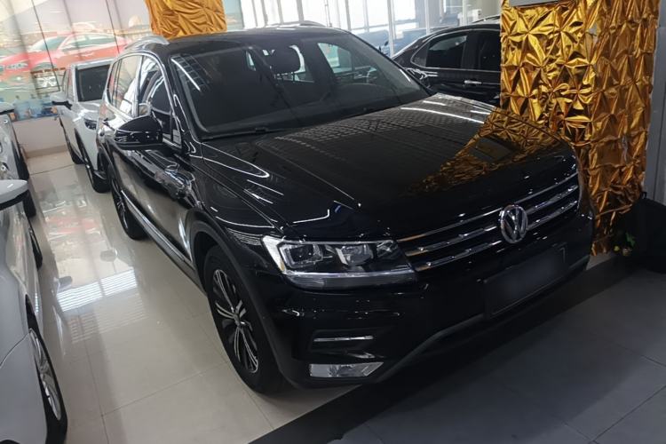 Used Volkswagen Tiguan L 2019 330TSI Automatic Two-Wheel Drive Panoramic Comfort Edition China VI Standard Front Right 45 Deg
