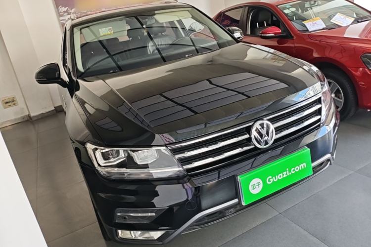 Used Volkswagen Tiguan L 2019 330TSI Automatic Two-Wheel Drive Smart Luxury Version China V Emission Standard Front Right 45 Deg