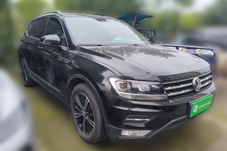 Used Volkswagen Tiguan L 2019 Revised Version 280TSI Automatic Two-Wheel Drive Panoramic Comfort Edition China VI Standard Front Right 45 Deg
