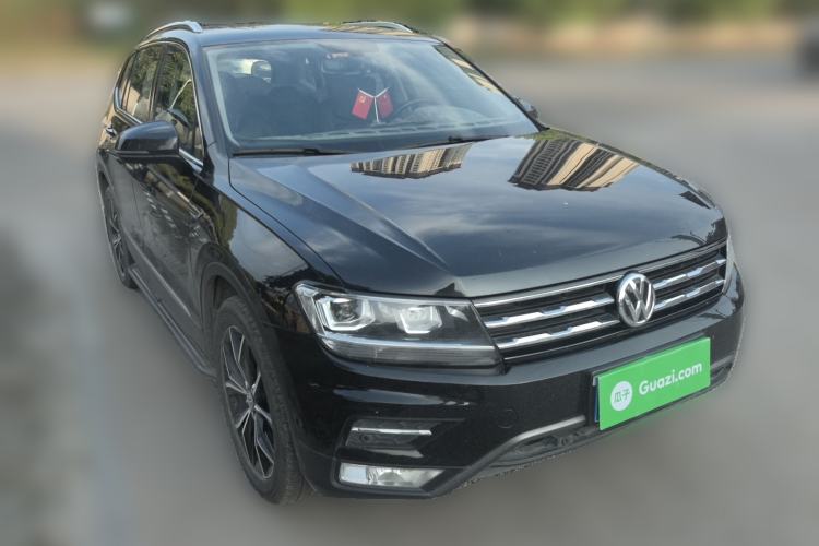 Used Volkswagen Tiguan L 2019 Revised 330TSI Automatic Two-Wheel Drive Smart & Luxury Edition China VI Standard Front Right 45 Deg