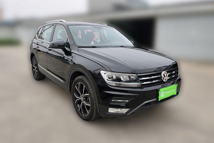Used Volkswagen Tiguan L 2019 Revised 330TSI Automatic Two-Wheel Drive Smart & Luxury Edition China VI Standard Front Right 45 Deg