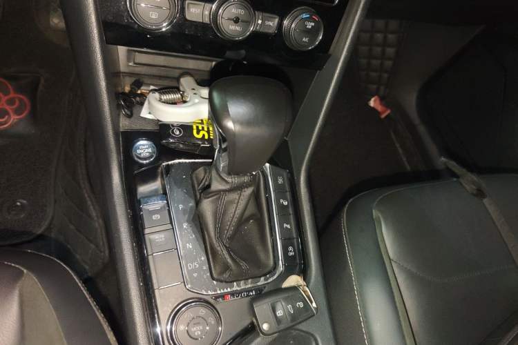 Used Volkswagen Tiguan L 2019 380TSI Automatic All-Wheel Drive Intelligent Luxury Version China V Standard Gear Lever