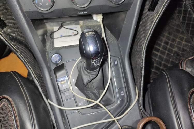 Used Volkswagen Tiguan L 2019 330TSI Automatic Two-Wheel Drive Luxury Edition China VI Standard Gear Lever