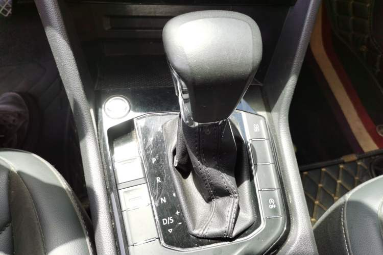 Used Volkswagen Tiguan L 2019 330TSI Automatic Two-Wheel Drive Panoramic Comfort Edition China VI Standard Gear Lever