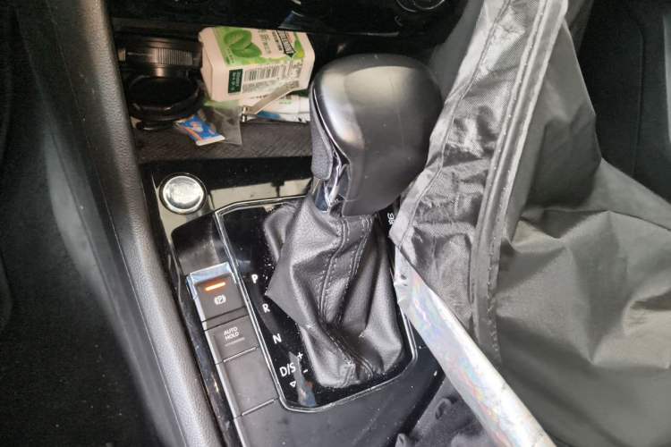Used Volkswagen Tiguan L 2019 330TSI Automatic Two-Wheel Drive Panoramic Comfort Edition China VI Standard Gear Lever