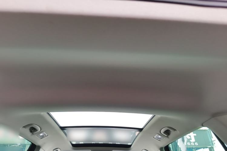 Used Volkswagen Tiguan L 2019 Revised 330TSI Automatic Two-Wheel Drive Smart & Luxury Edition China VI Standard Headliner