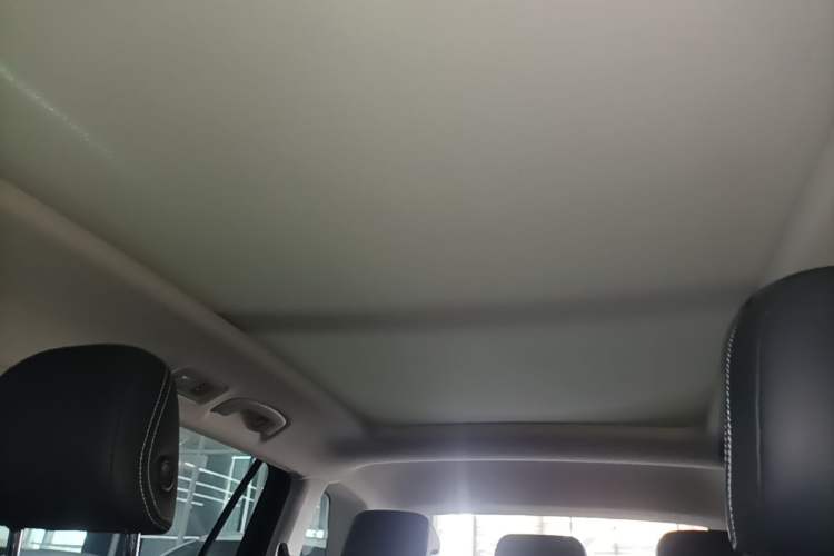 Used Volkswagen Tiguan L 2019 330TSI Automatic Two-Wheel Drive Panoramic Comfort Edition China VI Standard Headliner