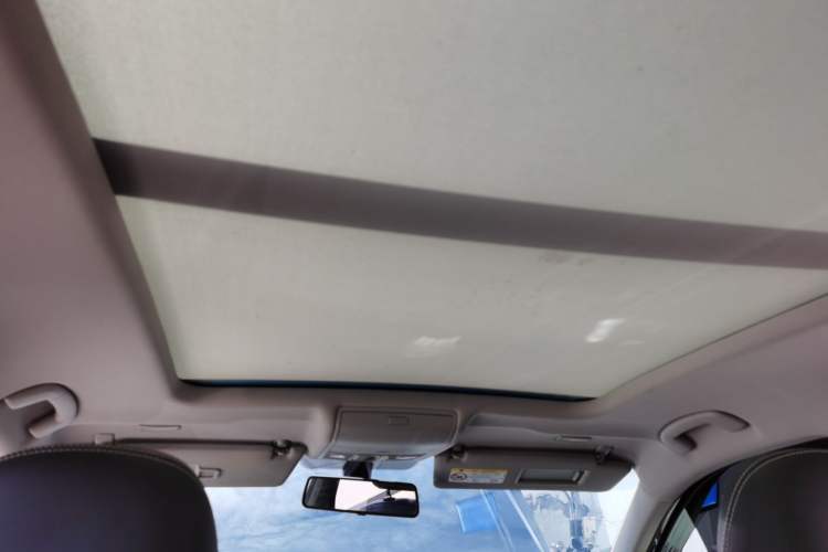 Used Volkswagen Tiguan L 2019 330TSI Automatic Two-Wheel Drive Panoramic Comfort Edition China VI Standard Headliner