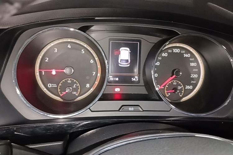 Used Volkswagen Tiguan L 2019 Updated Version 330TSI Automatic Two-Wheel Drive Panoramic Comfort Edition China VI Standard Instrument Cluster