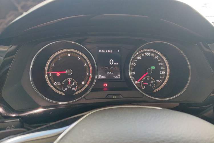Used Volkswagen Tiguan L 2019 Updated Version 330TSI Automatic Two-Wheel Drive Panoramic Comfort Edition China VI Standard Instrument Cluster