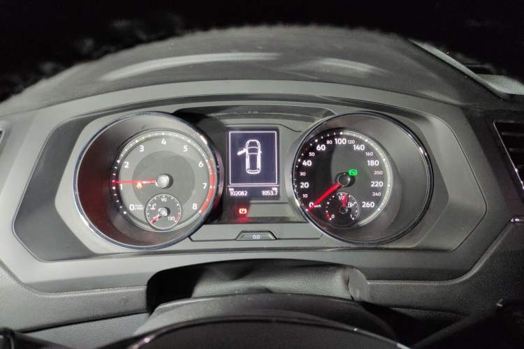 Used Volkswagen Tiguan L 2019 330TSI Automatic Two-Wheel Drive Luxury Edition China VI Standard Instrument Cluster