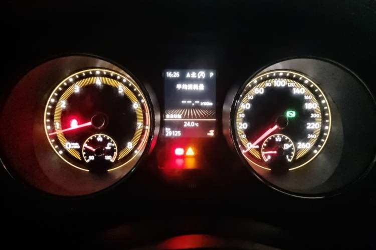 Used Volkswagen Tiguan L 2019 330TSI Automatic Two-Wheel Drive Smart Luxury Version China VI Standard Instrument Cluster