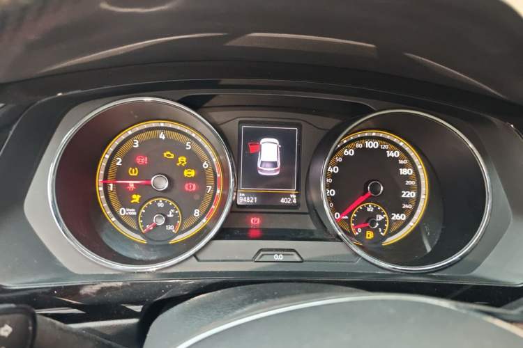 Used Volkswagen Tiguan L 2019 Updated Version 330TSI Automatic Two-Wheel Drive Panoramic Comfort Edition China VI Standard Instrument Cluster