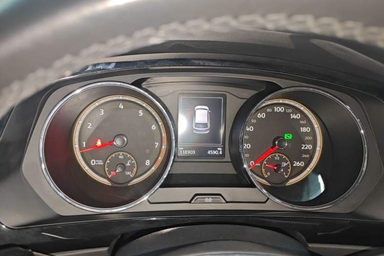 Used Volkswagen Tiguan L 2019 330TSI Automatic Two-Wheel Drive Panoramic Comfort Edition China VI Standard Instrument Cluster