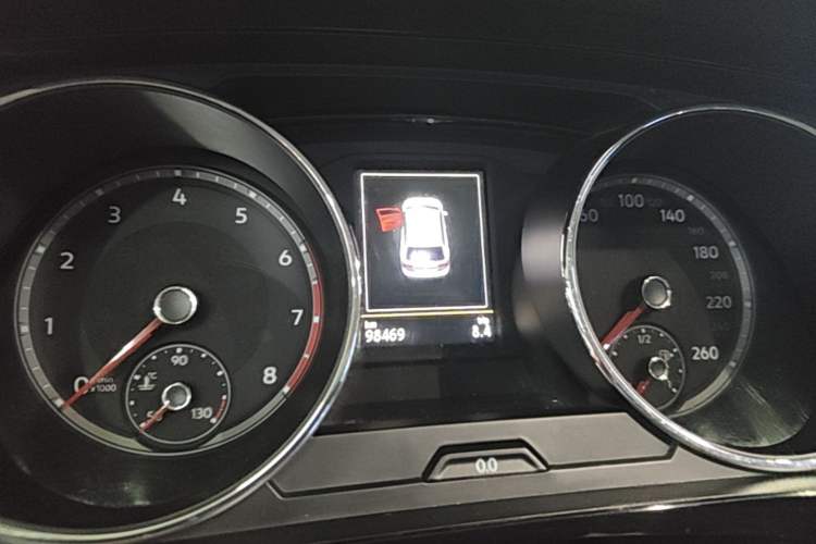 Used Volkswagen Tiguan L 2019 330TSI Automatic Two-Wheel Drive Panoramic Comfort Edition China V Standard Instrument Cluster