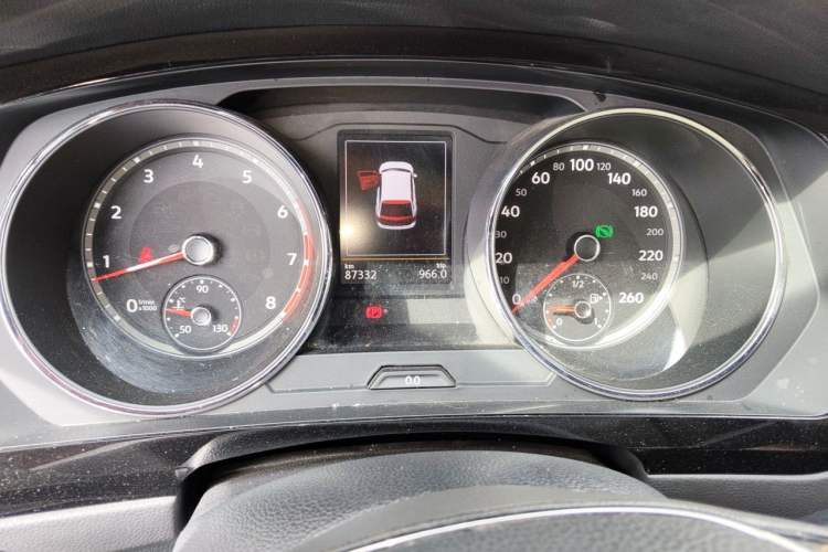 Used Volkswagen Tiguan L 2019 330TSI Automatic Two-Wheel Drive Panoramic Comfort Edition China V Standard Instrument Cluster