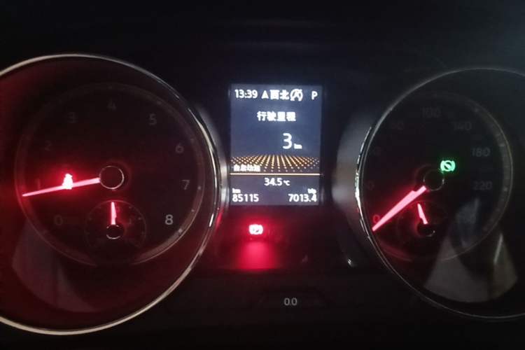 Used Volkswagen Tiguan L 2019 Revised 330TSI Automatic Two-Wheel Drive Smart & Luxury Edition China VI Standard Instrument Cluster