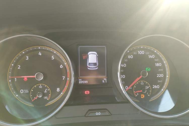 Used Volkswagen Tiguan L 2019 Updated Version 330TSI Automatic Two-Wheel Drive Panoramic Comfort Edition China VI Standard Instrument Cluster