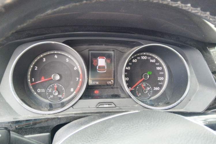 Used Volkswagen Tiguan L 2019 Updated Version 330TSI Automatic Two-Wheel Drive Panoramic Comfort Edition China VI Standard Instrument Cluster