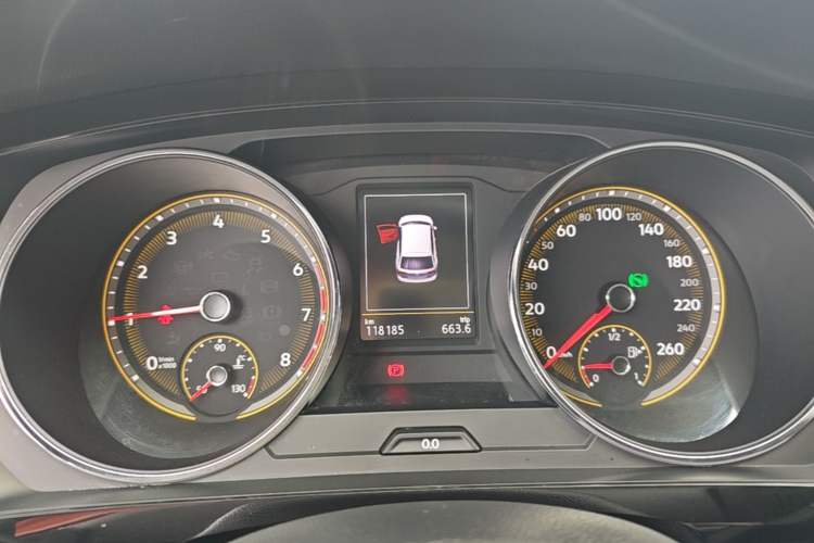 Used Volkswagen Tiguan L 2019 Revised 330TSI Automatic Two-Wheel Drive Smart & Luxury Edition China VI Standard Instrument Cluster
