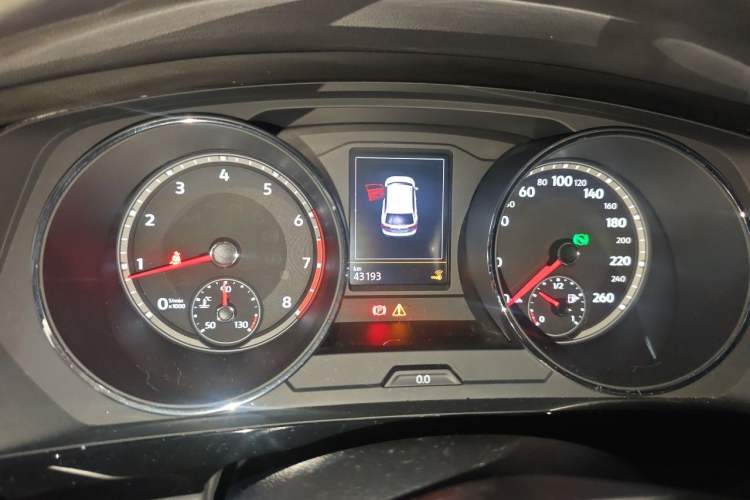 Used Volkswagen Tiguan L 2019 330TSI Automatic Two-Wheel Drive Smart Luxury Version China V Emission Standard Instrument Cluster