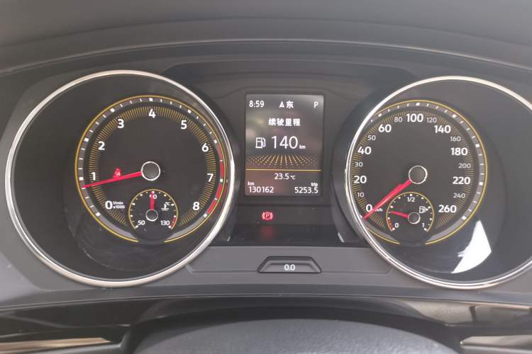 Used Volkswagen Tiguan L 2019 Revised 330TSI Automatic Two-Wheel Drive Smart & Luxury Edition China VI Standard Instrument Cluster