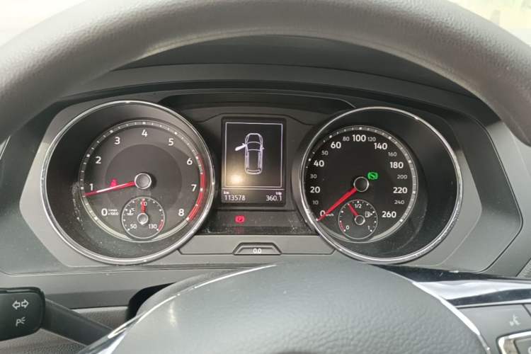 Used Volkswagen Tiguan L 2019 330TSI Automatic Two-Wheel Drive Luxury Edition China VI Standard Instrument Cluster
