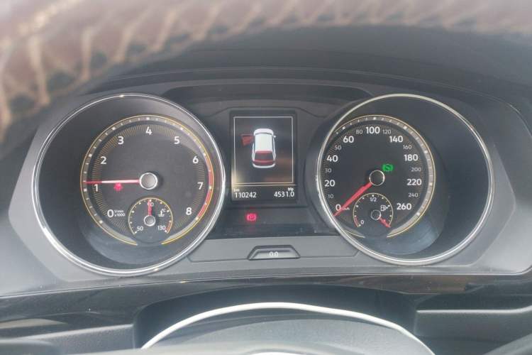 Used Volkswagen Tiguan L 2019 Revised Version 330TSI Automatic Two-Wheel Drive Intelligent Luxury Edition China V Standard Instrument Cluster