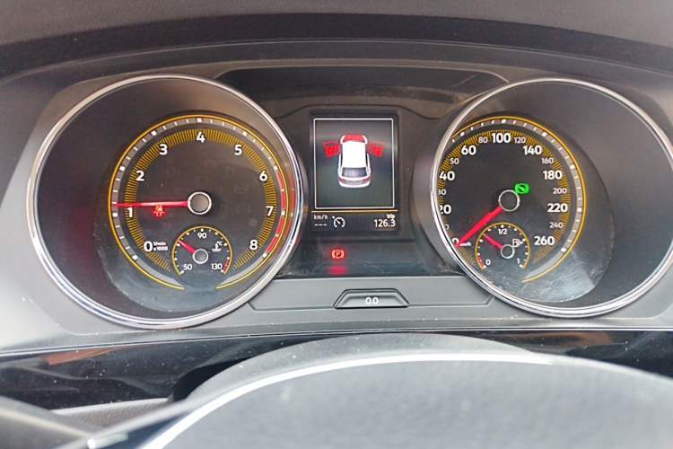 Used Volkswagen Tiguan L 2019 Revised 330TSI Automatic Two-Wheel Drive Smart & Luxury Edition China VI Standard Instrument Cluster