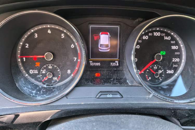 Used Volkswagen Tiguan L 2019 330TSI Automatic Two-Wheel Drive Panoramic Comfort Edition China VI Standard Instrument Cluster