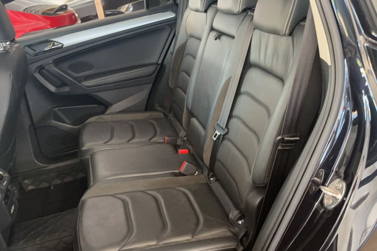 Used Volkswagen Tiguan L 2019 Revised 330TSI Automatic Two-Wheel Drive Smart & Luxury Edition China VI Standard Interior 2