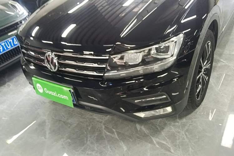 Used Volkswagen Tiguan L 2019 330TSI Automatic Two-Wheel Drive Smart Luxury Version China V Emission Standard Left Front Headlight