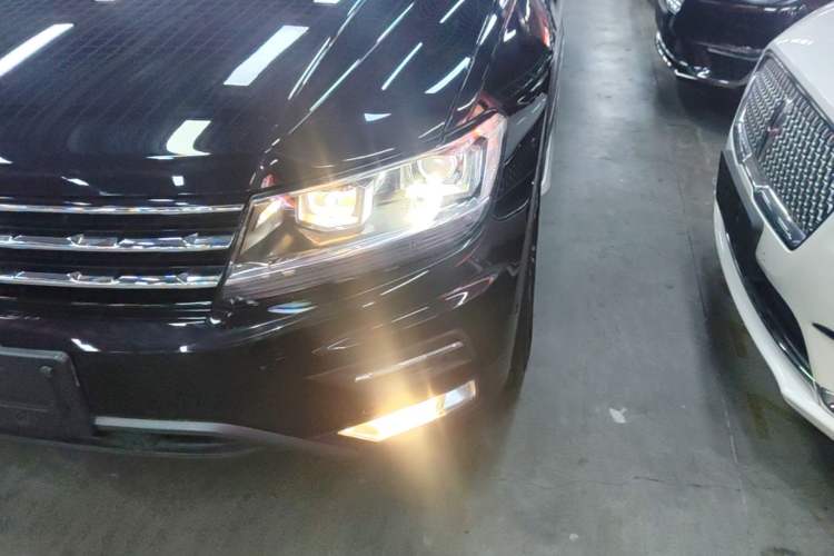 Used Volkswagen Tiguan L 2019 330TSI Automatic Two-Wheel Drive Smart Luxury Version China VI Standard Left Front Headlight