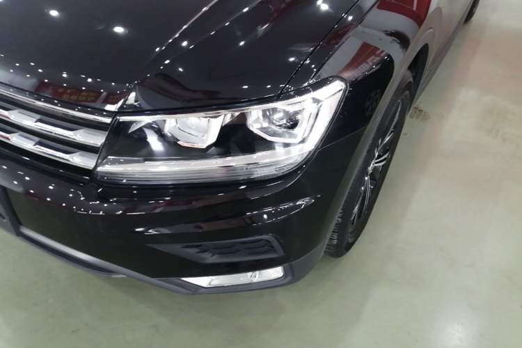 Used Volkswagen Tiguan L 2019 330TSI Automatic Two-Wheel Drive Luxury Edition China VI Standard Left Front Headlight