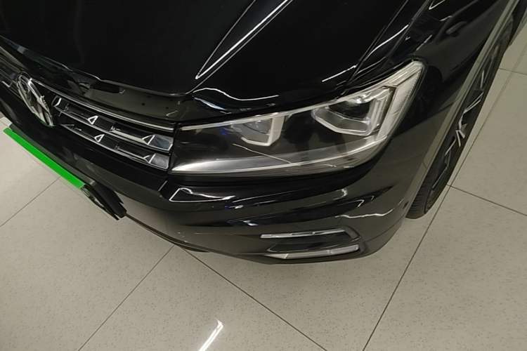 Used Volkswagen Tiguan L 2019 330TSI Automatic Two-Wheel Drive Smart Luxury Version China VI Standard Left Front Headlight